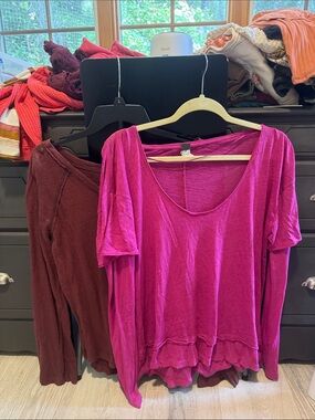 TWO We The Free Short Sleeve Scoop Neck Tops